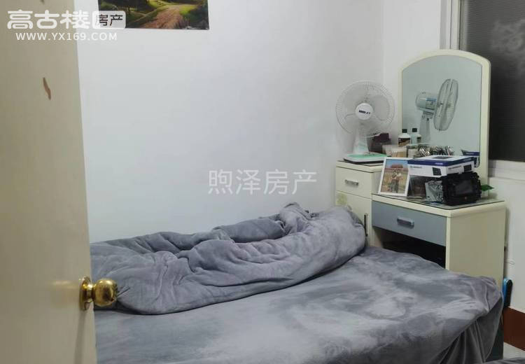 桂山路玉华园楼梯房出售