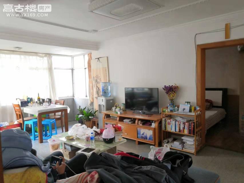 桂山路玉华园 学区房 97平三室两厅两卫 南北通透