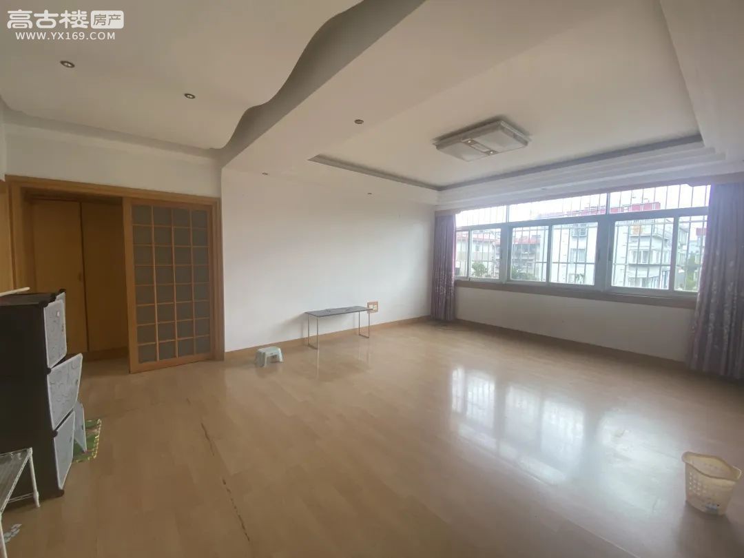 出租玉溪四小文体中心旁三室两卫好房 租金便宜 物业费低 周边生活便利